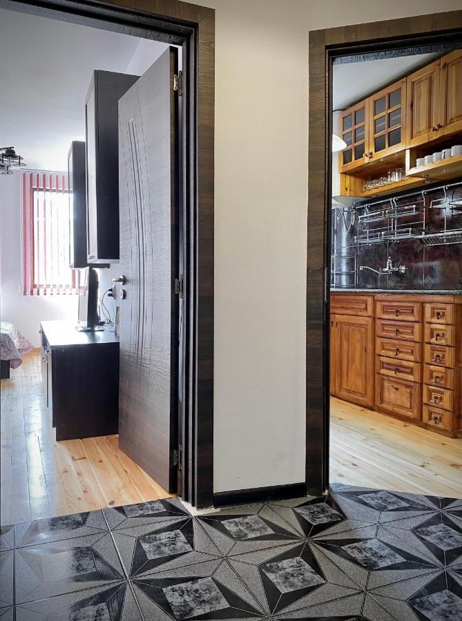 Bright Central Studio For 4 In בורגאס מראה חיצוני תמונה