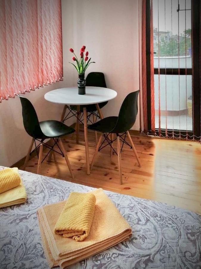 Bright Central Studio For 4 In בורגאס מראה חיצוני תמונה
